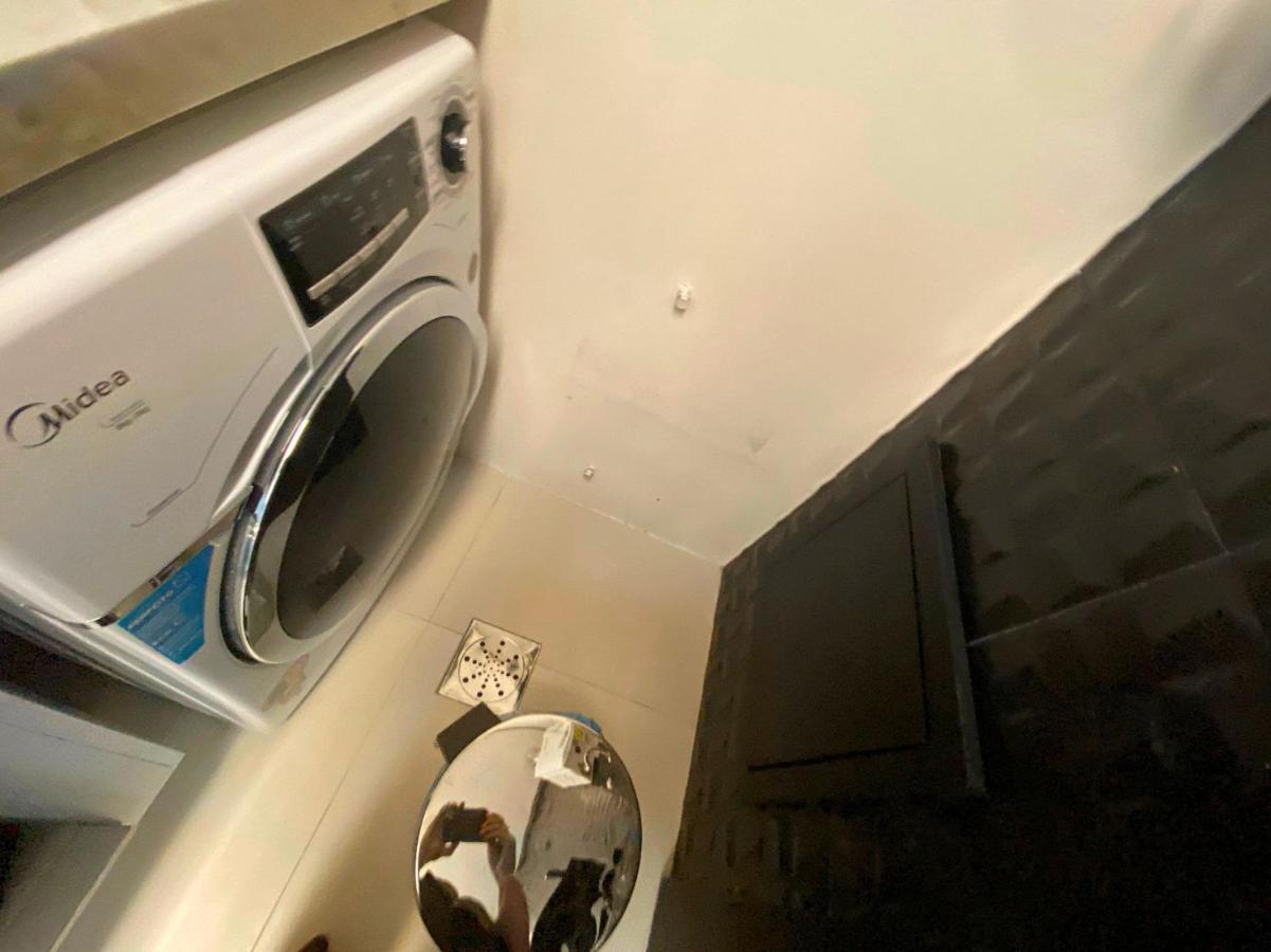 Apartamento Economico - Ar-wifi- 02 Quad. Rua Coberta